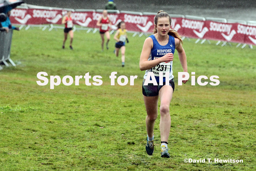 Junior women, National Cross Country Relay Champs., Berry Hill Park, Mansfield.  Photo: David T. Hewitson/Sports for All Pics